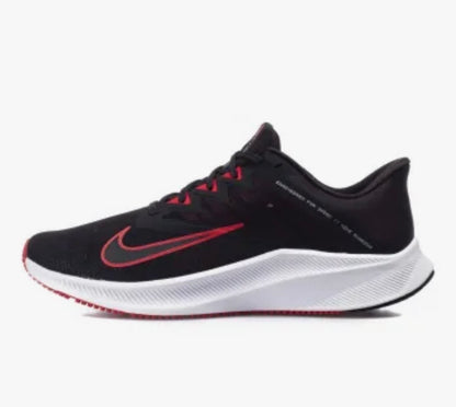 Nike Quest 3 Herren Laufschuhe Schwarz/University Red/Weiß – Größe EUR 42