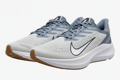 Nike Zoom Winflo 7 Herren Laufschuhe Photon Dust/White/Obsidian – Größe EUR 42